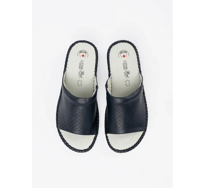 Krásné tmavě modré nazouváky dámské na plochém podpatku Krásné tmavě modré nazouváky dámské na plochém podpatku