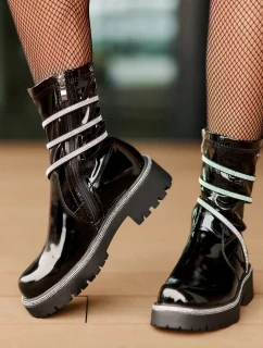 Lakované členkové topánky s ozdobou čierne Kikizelle