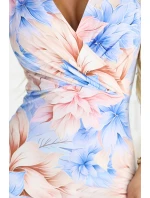 Přiléhavé midi šaty s obálkovým výstřihem modré a béžové květy model 22007983 - numoco