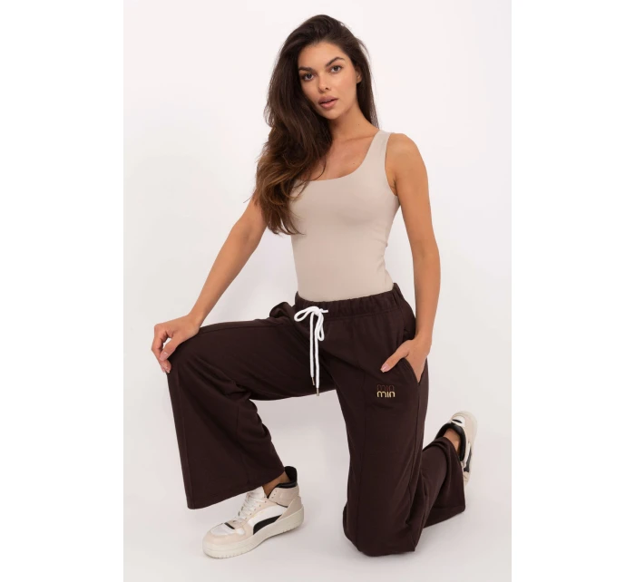 Tepláky model 216506 Relevantnosť