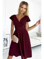 Sukienka z dekoltem i krótkim model 18799748 - numoco Sukienka z dekoltem i krótkim model 18799748 - numoco