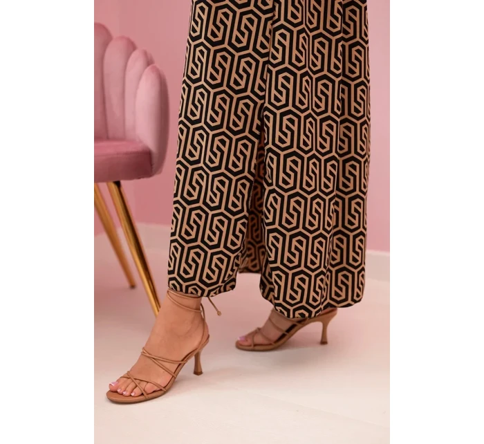 Dámske šaty bez ramienok so šesťuholníkovým ťavím vzorom