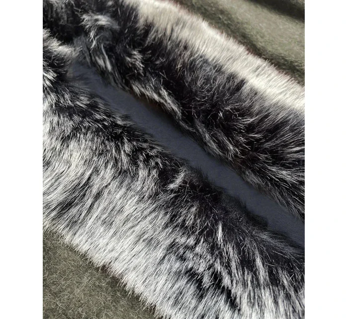 Dlouhá vesta v khaki barvě s kožešinou model 15841132 - Mar&Go