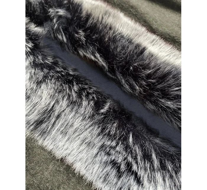 Dlouhá vesta v khaki barvě s kožešinou model 15841132 - Mar&Go