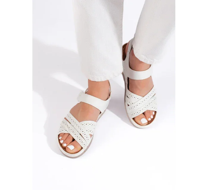 Designové sandály bílé dámské platforma Designové sandály bílé dámské platforma