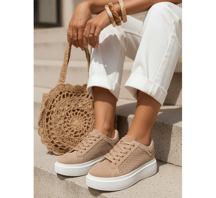 Dámské béžové tenisky Dstreet model 21996203 - FashionStreet