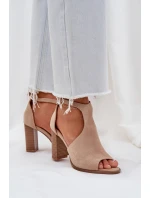 Sandały Na Słupku Z Eko Zamszu Beżowe Lanadriena