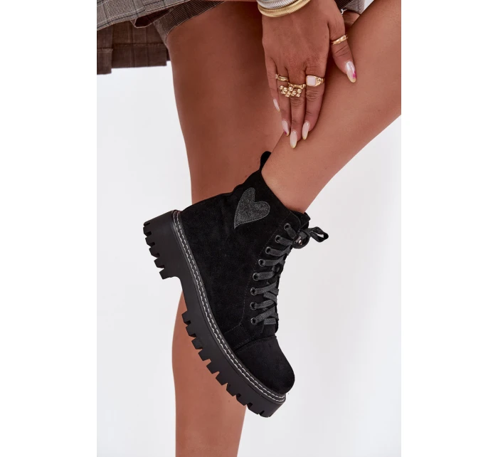 Dámské kotníkové boty s srdcem černé model 21708123 - Boto Dámské kotníkové boty s srdcem černé model 21708123 - Boto