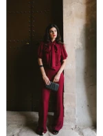 model 21470626 Kombinéza s mašlí na zavazování bordó - STYLOVE