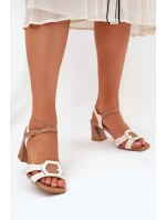 Sandále na podpätku model 210692 Vykročte štýlovo