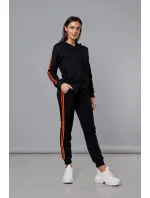 Čierno-oranžový dámsky teplákový komplet s lampasmi (KK0057)