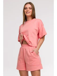 model 21047235 Šortky s kapsami s nášivkami korálová barva - BeWear