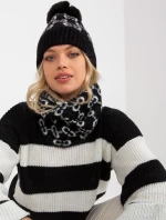 Dámska čiapka AT CZ CM 319 čierna a biela