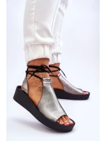 Model topánok na klinoch 181765 Krok v štýle Model topánok na klinoch 181765 Krok v štýle