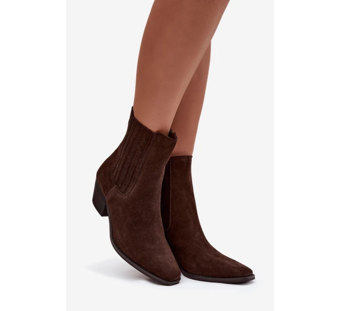Semišové dámské boty na podpatku zateplené hnědé model 21747763 - Boto