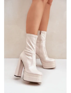 Lakierowane Botki Na Platformie I Wysokim Słupku Beżowe Lotisha