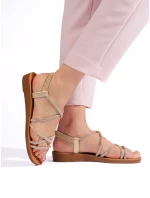 Pohodlné zlaté sandále na plochom podpätku pre ženy