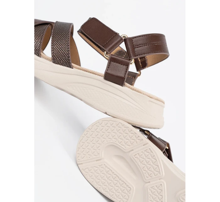 Vynikajúce hnedé sandále na platforme pre ženy Vynikajúce hnedé sandále na platforme pre ženy