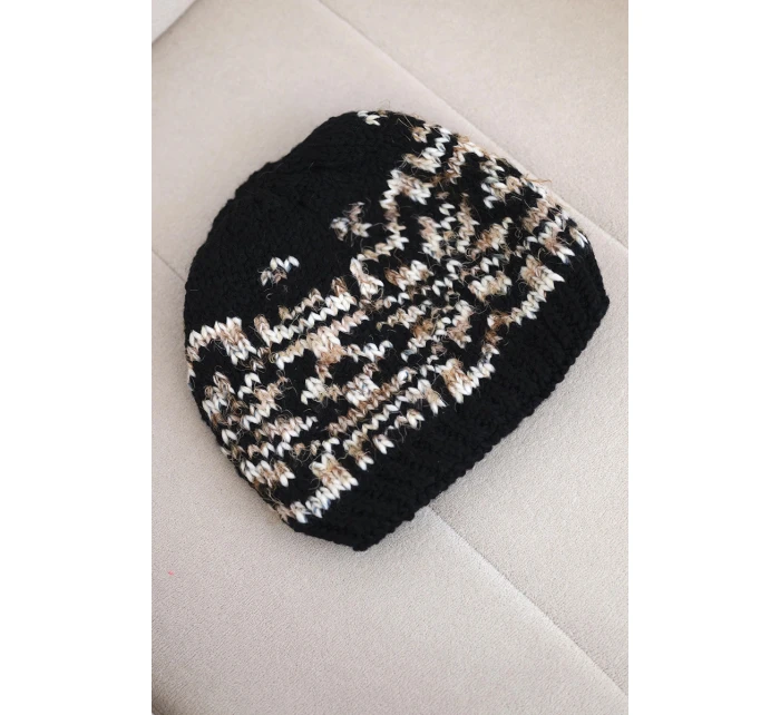 Dámska zimná vlnená čiapka s nórskym vzorom K354 black+beige