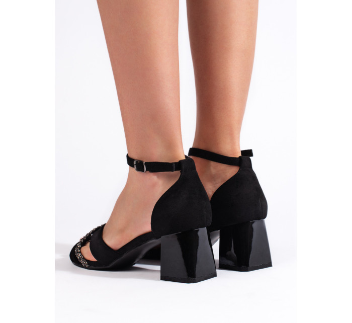 Exkluzívne dámske čierne sandále na širokom podpätku