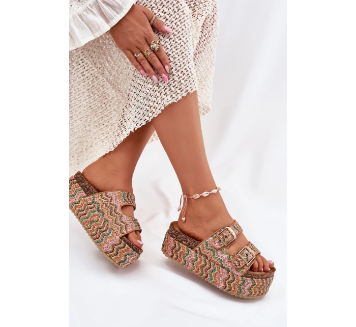 Klapki Damskie Na Masywnej Platformie Z Plecionką I Klamrami Multikolor Eradriana Klapki Damskie Na Masywnej Platformie Z Plecionką I Klamrami Multikolor Eradriana