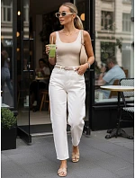 Dámske džínsy s opaskom a vysokou sedmičkou v bielej farbe FashionStreet UY3062