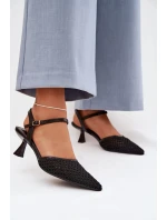 Sandále na podpätku model 225214 Vykročte štýlovo