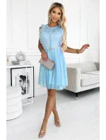 454-4 Šaty GRETA s čipkou a zlatým opaskom - MODRÉ