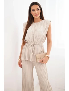 Dámsky viskózový plisovaný komplet s viazanou blúzkou a širokými nohavicami béžovej farby