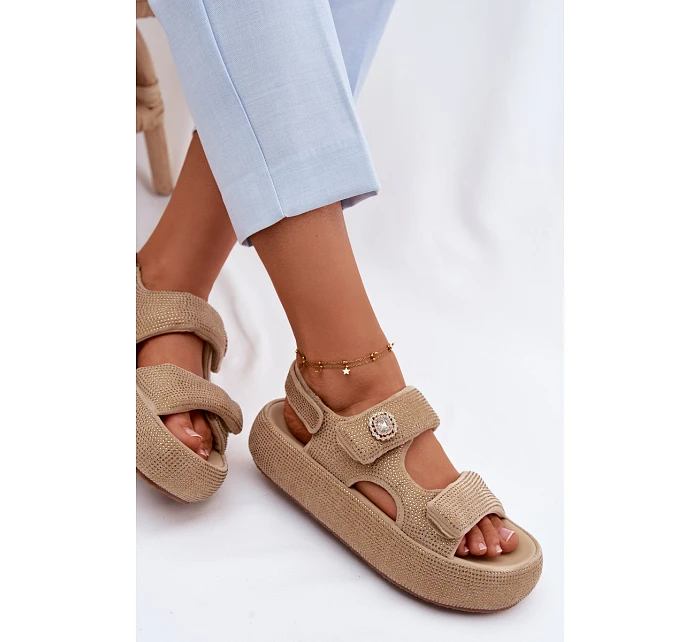 Ozdobené dámské sandály na platformě GOE TT2N4101 béžové