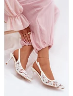 Dámské sandály na podpatku s krajkou bílé model 22103103 - Boto