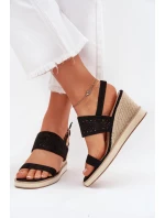 Model topánok na klinoch 215639 Krok v štýle Model topánok na klinoch 215639 Krok v štýle