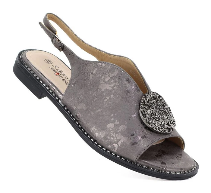 Dámske ploché sandále s cínovým zdobením S.Barski 61-6035