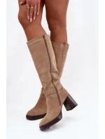 Topánky na podpätku model 221526 Krok vo veľkom štýle Topánky na podpätku model 221526 Krok vo veľkom štýle