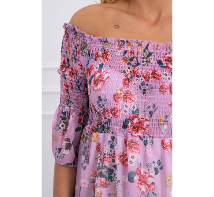 Španielske šaty s kvetinovým motívom fialovej