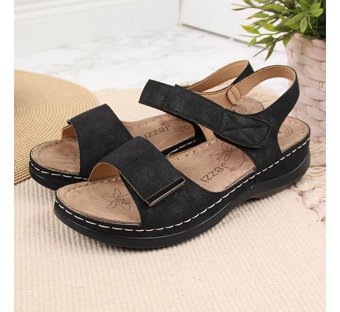 Sandály na podpatku W model 22112771 černé eVento - Inny