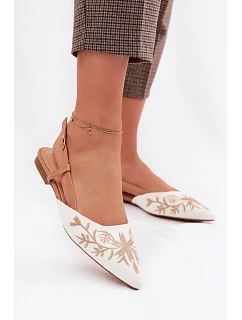 Dámské sandály s výšivkou na ploché Camel model 22039780 - Boto