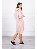 Šaty s kapucňou a dlhším chrbtom tmavo púdrovo ružové