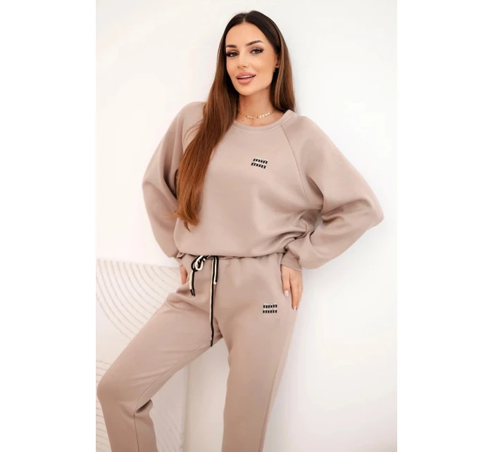 Dámská souprava máslová z viskózy s mikinou a kalhotami tmavě béžová Dámská souprava máslová z viskózy s mikinou a kalhotami tmavě béžová