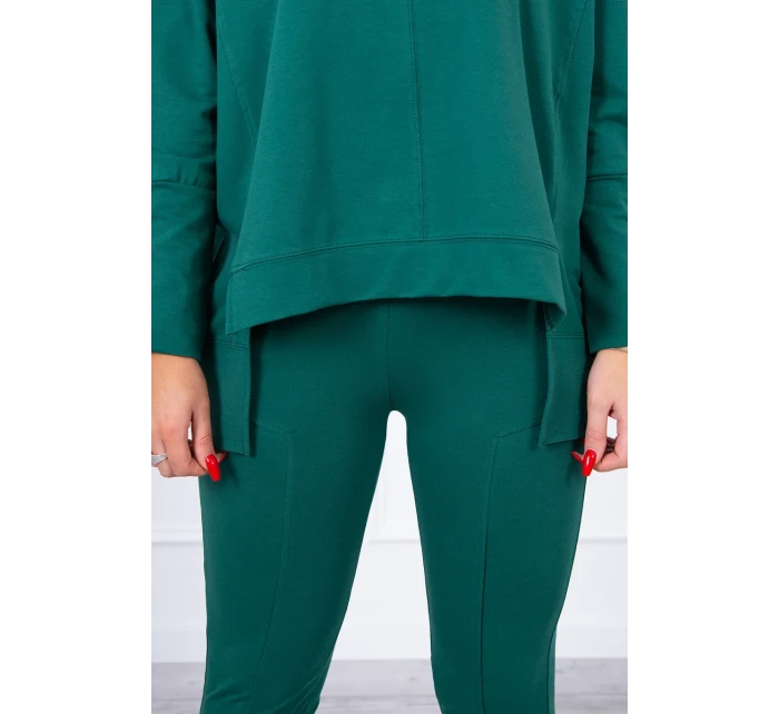 Súprava so zelenou blúzkou nadmernej veľkosti