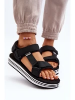 Dámské sandály na platformě model 21649075 Černé - Lee Cooper