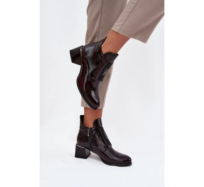 Skórzane Lakierowane Botki Na Klocku Z Ozdobnym Detalem Ocieplane Zazoo 60560 Bordowe