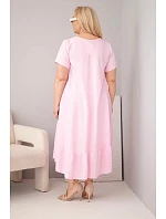 Dámske plus size šaty s krátkymi rukávmi a volánom z ľahkej viskózy v cukríkovo ružovej farbe
