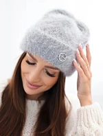 Dámská čepice žebrovaná s příměsí viskózy a nášivkou grey