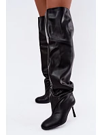 Dámské kozačky na podpatku nad koleno černé model 22349325 - Boto Dámské kozačky na podpatku nad koleno černé model 22349325 - Boto