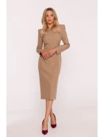 model 21319027 Tužkové šaty s ozdobnými rameny béžové - STYLOVE