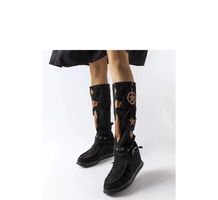 Čižmy na klinovom podpätku model 205786 Solea