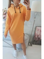 Šaty s kapucňou a bočným rázporkom broskyňové Šaty s kapucňou a bočným rázporkom broskyňové