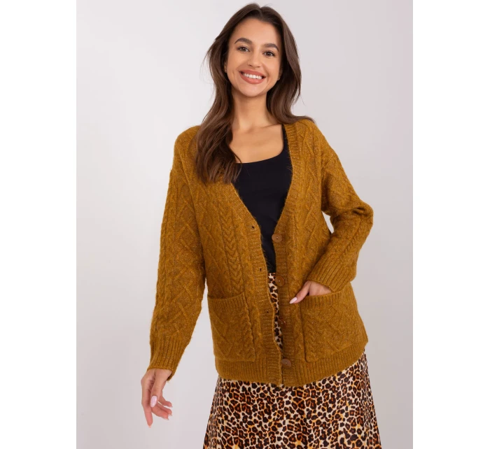 Sweter AT SW model 18970032 ciemny żółty - FPrice Sweter AT SW model 18970032 ciemny żółty - FPrice