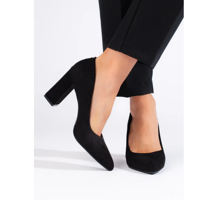 Zajímavé lodičky dámské černé na širokém podpatku Zajímavé lodičky dámské černé na širokém podpatku